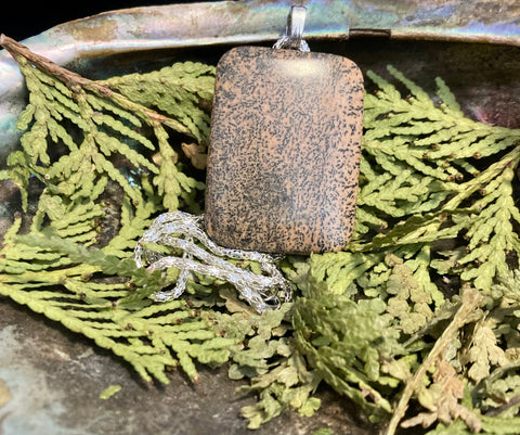 BRONZITE PENDANT WITH CHAIN