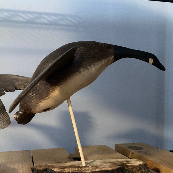 TBL GOOSE CARVING