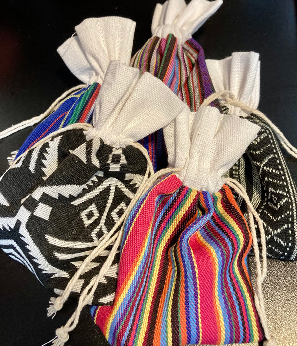 ASSORTED STONES WITH CLOTH BAG